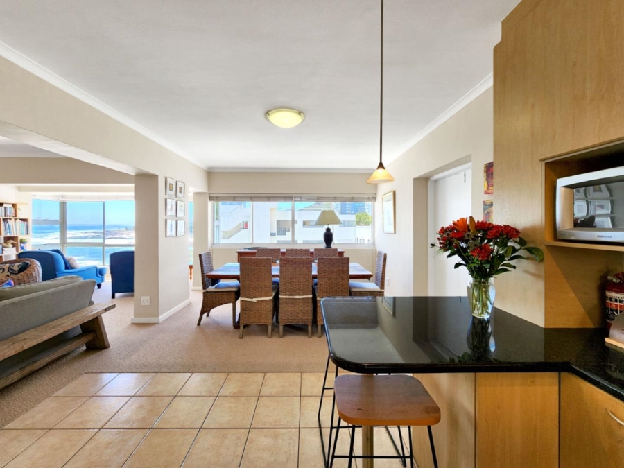 To Let 2 Bedroom Property for Rent in Sea Point Western Cape